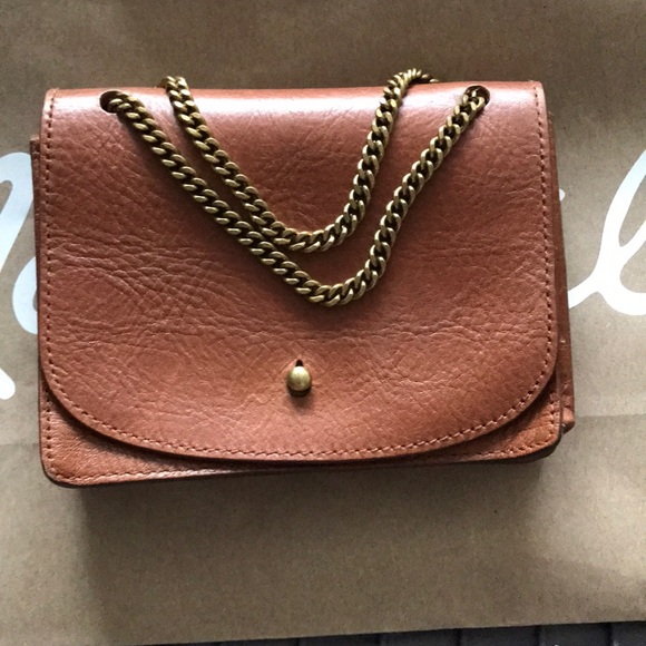 Madewell Handbags - Madewell Chain crossbody bag in English saddle